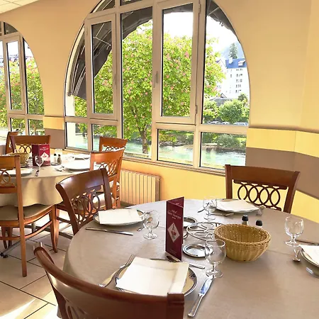 Saint Georges Готель Лурд