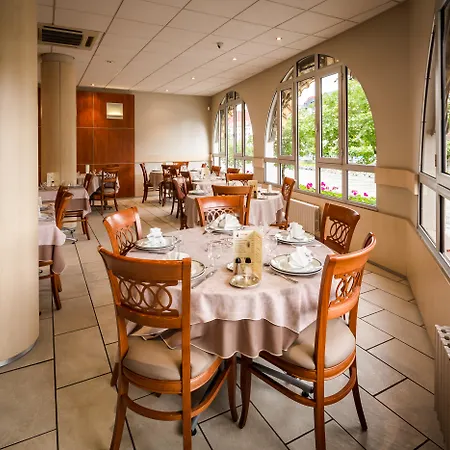 Saint Georges Hotel 3*