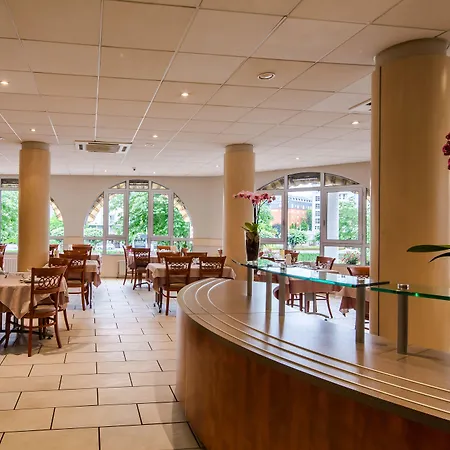 Saint Georges Hotel 3*