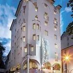 Отель Saint Georges 3*
