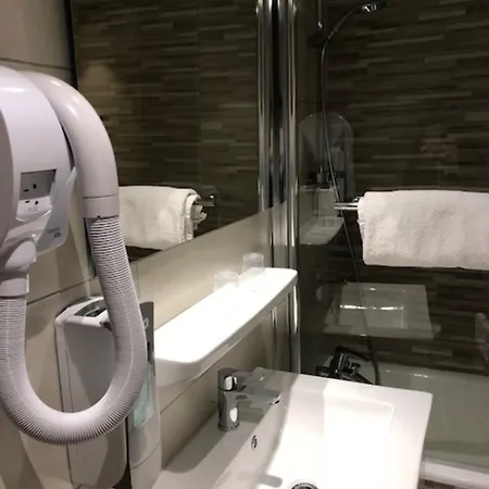 Saint Georges Szálloda 3*